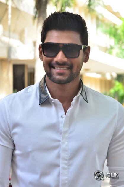 Sakshyam-Movie-Motion-Poster-Launch